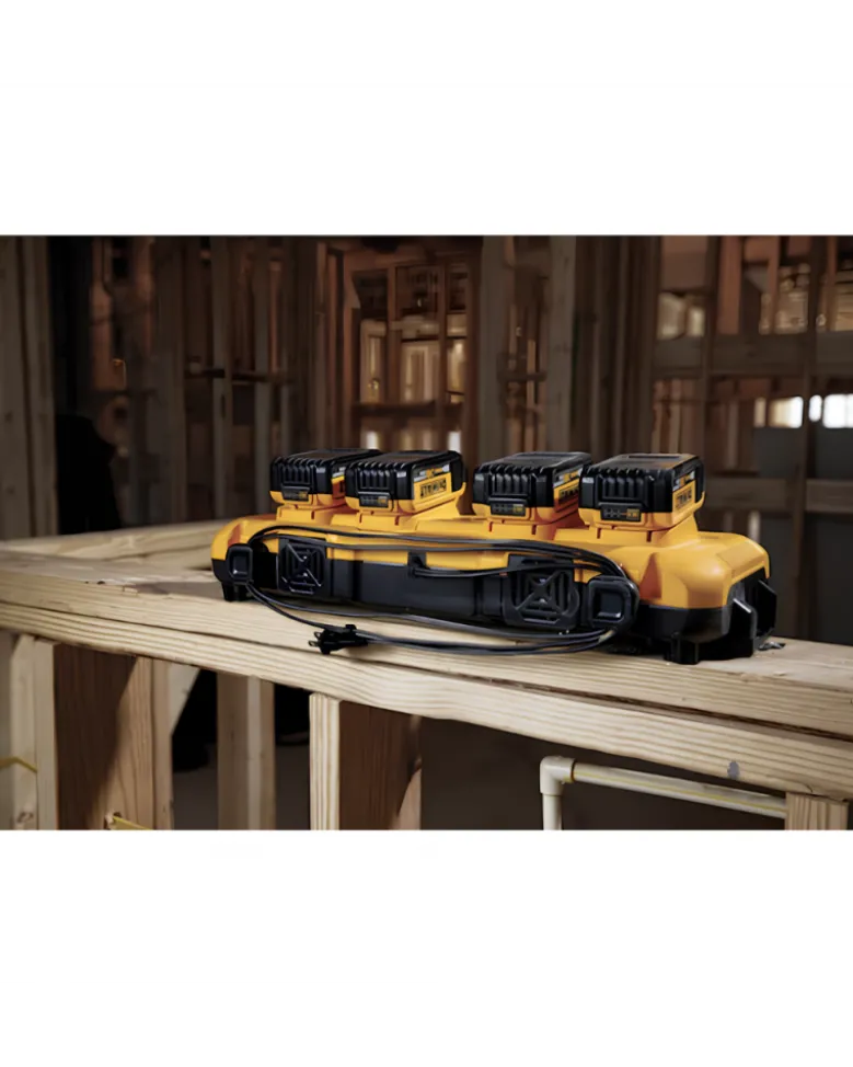 Chargeur 4 ports universel, XR TOUGHSYSTEM - DEWALT
